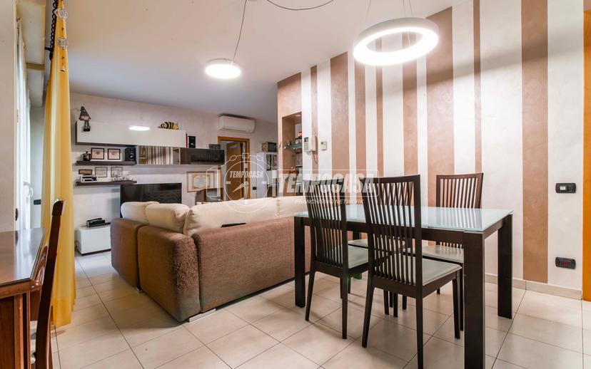 Trilocale in Via Giuseppe Mazzini 33, Cusano Milanino