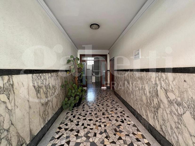 Bilocale in Via Anglona  4, Roma