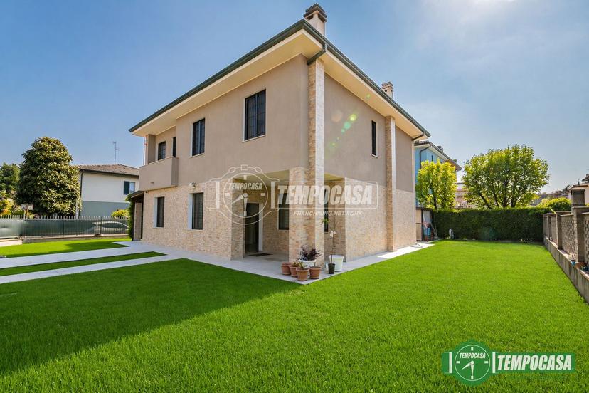 Villa in Via Giovanni Boccaccio 13, San Giuliano Milanese — foto 3 di 5