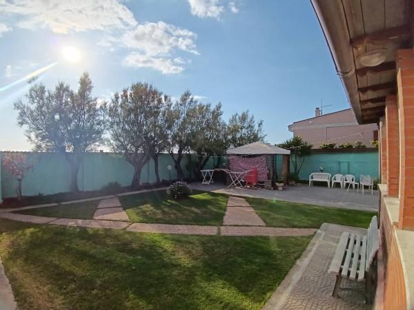Appartamento in villa in Viale di Focene, Fiumicino