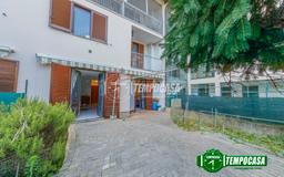 Casa indipendente in Via Pietro Nenni, Besate
