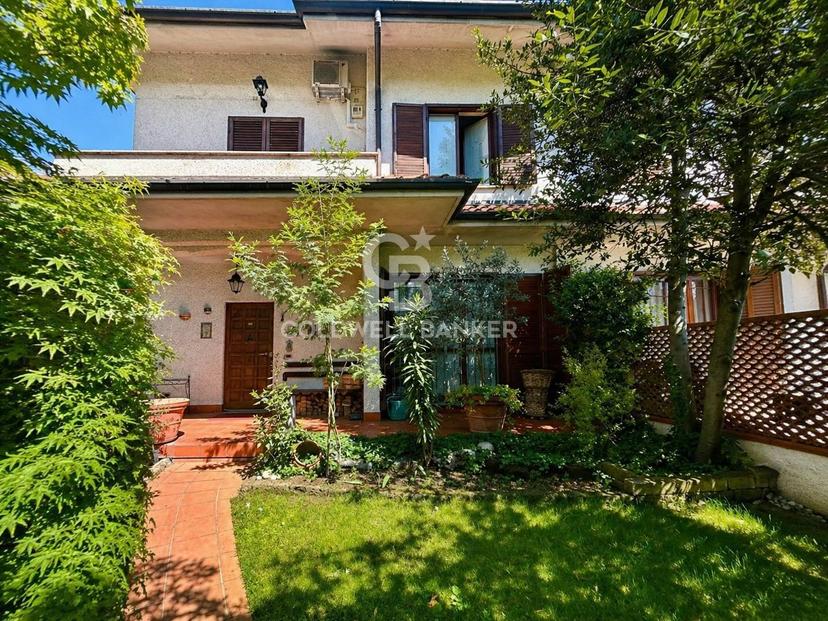 Villa in Via Peru, Pioltello — foto 4 di 5