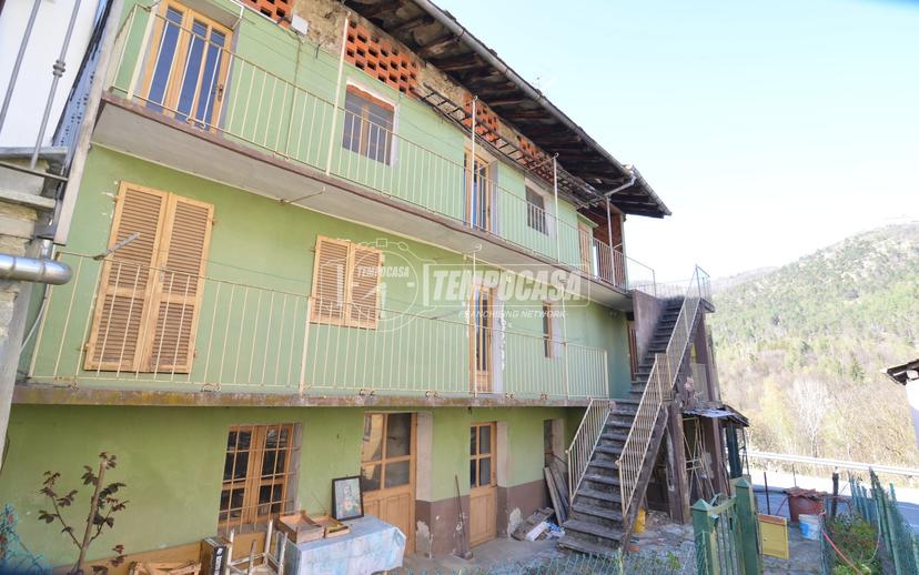 Casa indipendente in Via Perini 18, Traves — foto 2 di 5