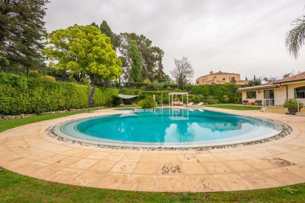 Villa in Largo dell'Olgiata, Roma