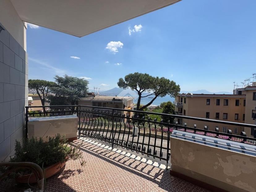 Appartamento in Via Stazio 25, Napoli