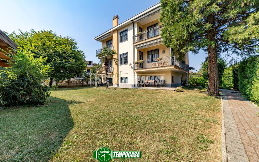 Villa in Via Ferrari 12, Cambiago — foto 2 di 5