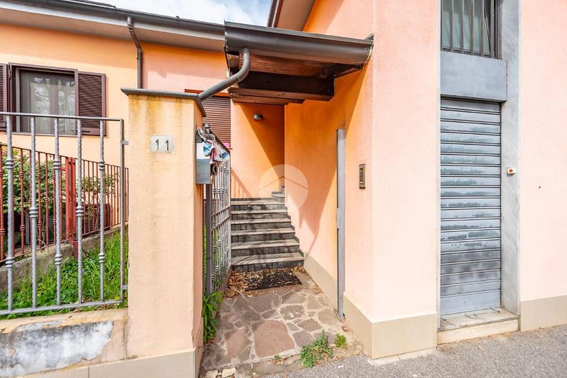 Villa in Via Pastrengo 11, Bollate — foto 2 di 5