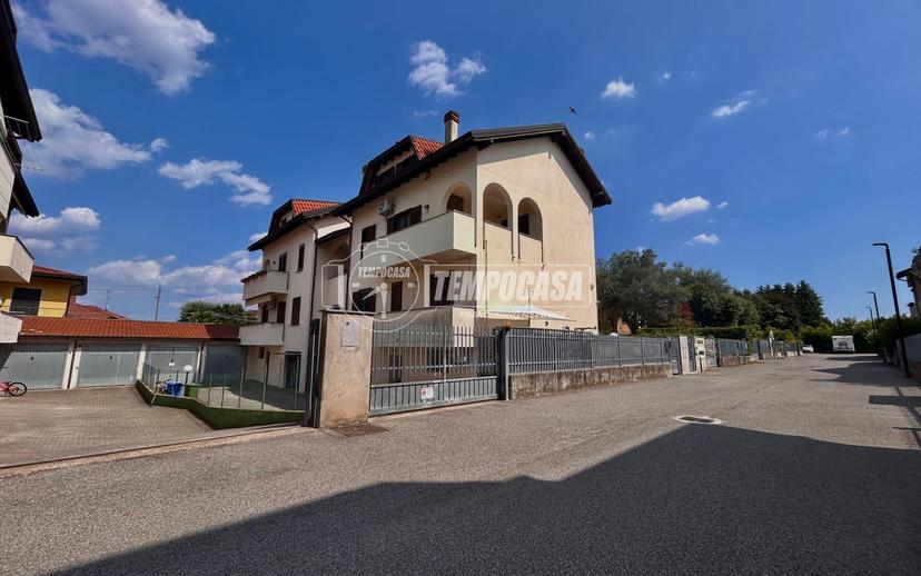 Quadrilocale in Via Legnano 28, Arconate