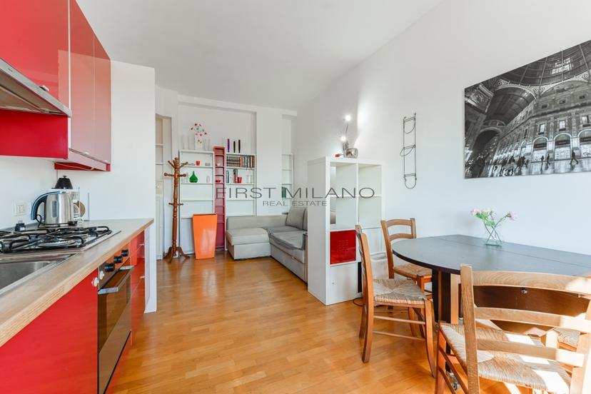 Bilocale in Via Sammartini 35, Milano