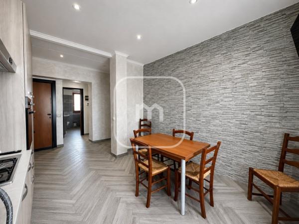 Trilocale in Via di Fontana Candida 213, Roma
