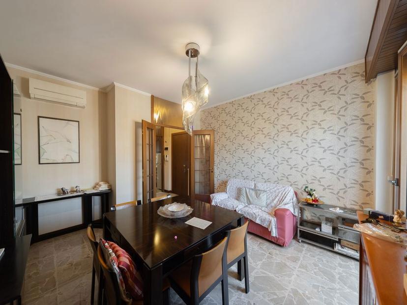 Quadrilocale in Viale Suzzani 284, Milano