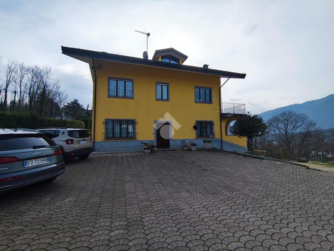 Villa in Via M. Cuneo 14, Avigliana