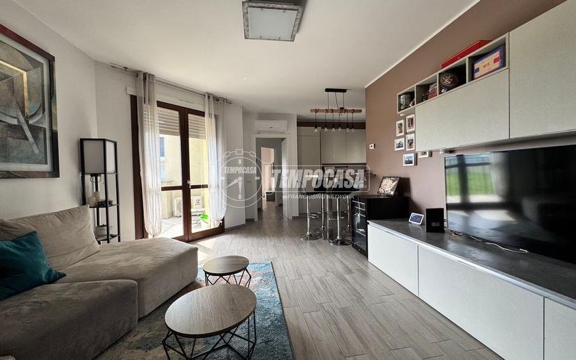 Appartamento in Via Giorgio Ambrosoli 12, Arluno — foto 4 di 5