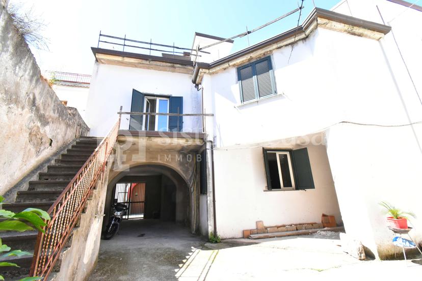 Villa, Marigliano — foto 5 di 5