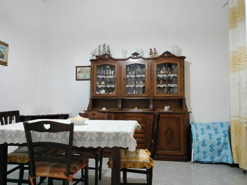 Trilocale, Campi Bisenzio