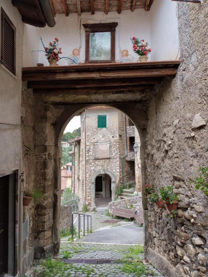 Bilocale in Via Ara De Santi 98, Olevano Romano