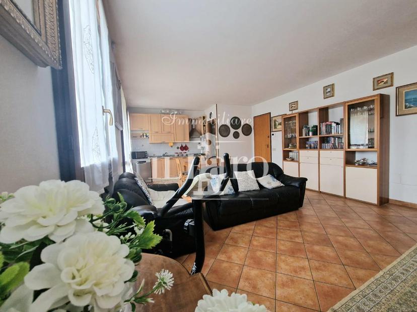 Appartamento in El Gelsomino 50013, Campi Bisenzio