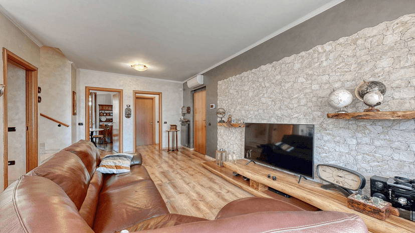 Villa bifamiliare in Via Roma 128, Pioltello — foto 5 di 5
