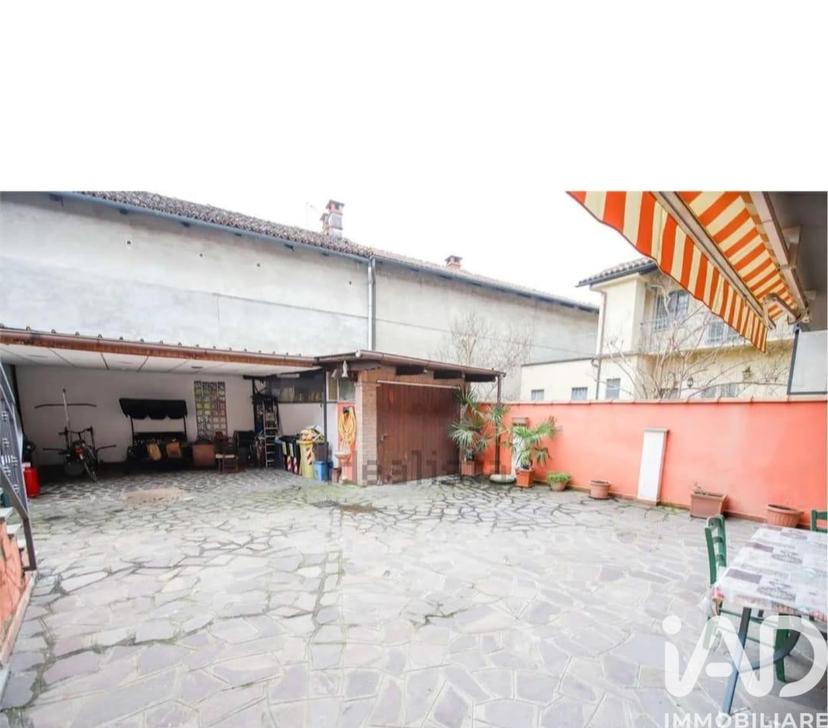 Villa in Via Pastrengo, Montanaro — foto 4 di 5