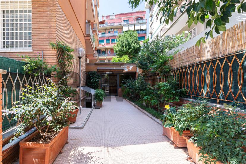 Trilocale in Via Attilio Friggeri 82, Roma