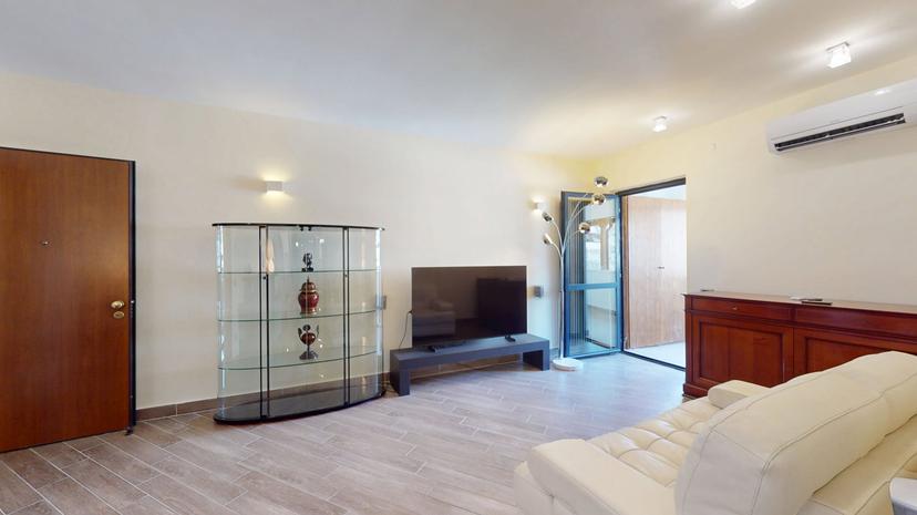 Appartamento in Via Nicola Nicolini 68, Napoli