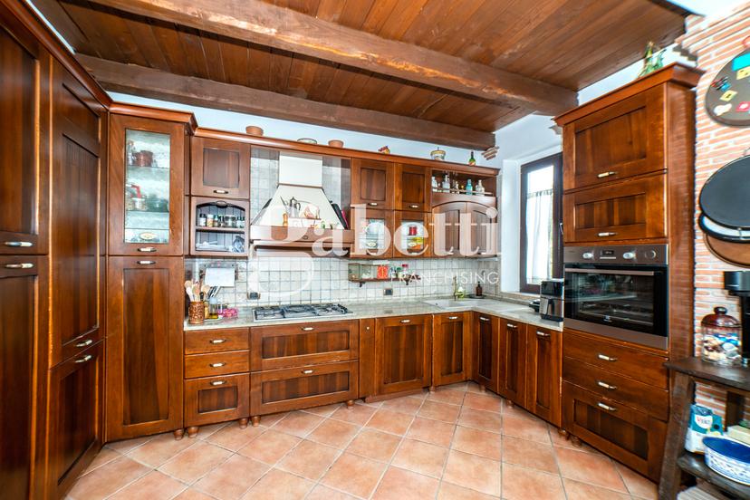 Villa in Via Lago Santo , Roma
