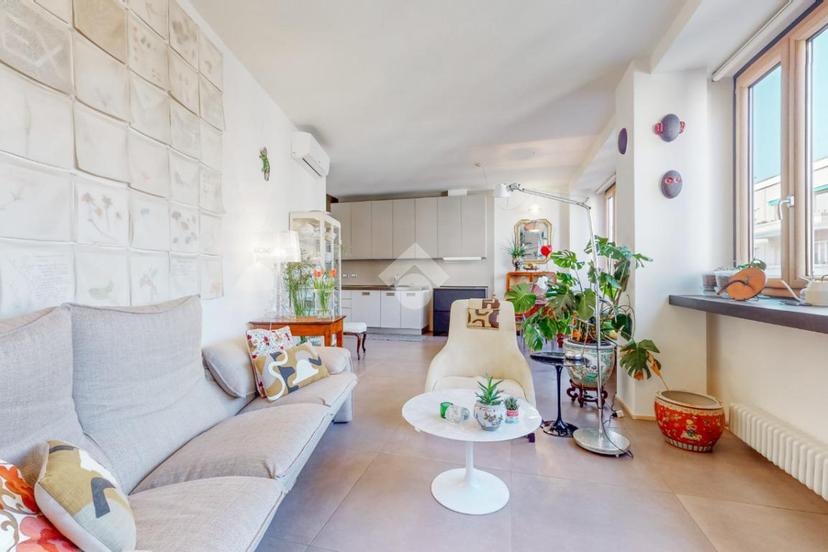 Quadrilocale in Via Guglielmo Marconi 43, Bologna