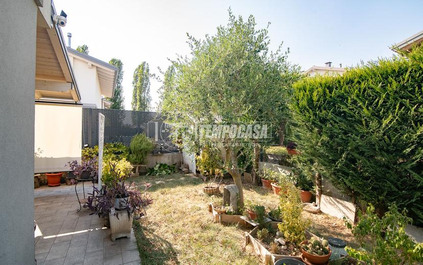 Casa indipendente in Via Francesco Melzi d'Eril, Vaprio d'Adda — foto 4 di 5