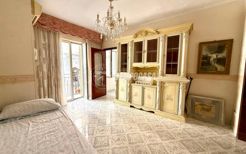 Bilocale in Piazza Carlo III 15, Napoli