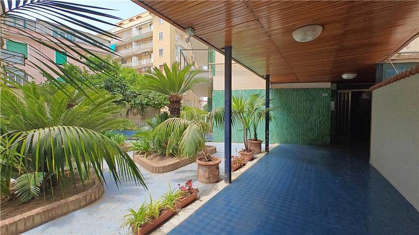 Appartamento in Via Bonito 21, Napoli