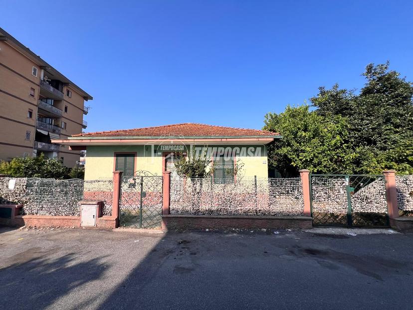 Casa indipendente in Via Asterio, Roma — foto 4 di 5