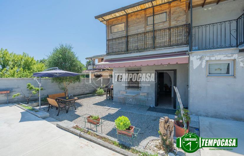 Villa in Via San Allende, Locate di Triulzi — foto 2 di 5