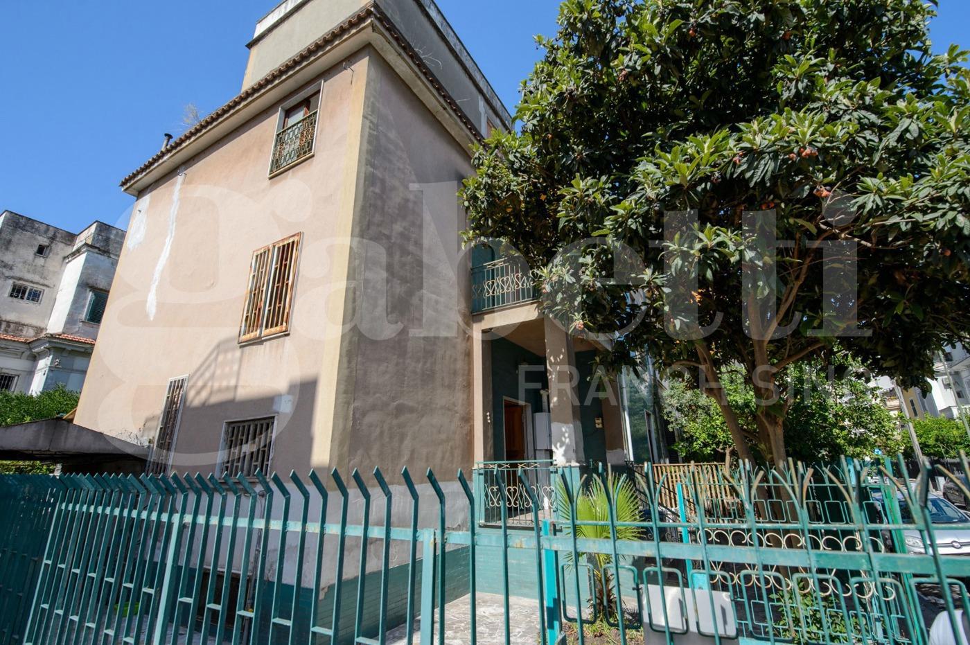 Villa in Via Carlo De Marco, Napoli