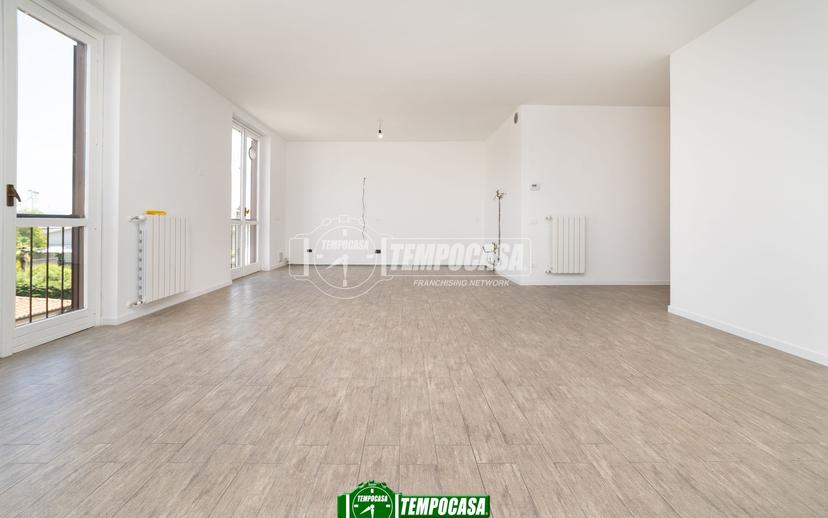 Trilocale in Via Camillo Benso Conte di Cavour 32/C, Grezzago — foto 3 di 5