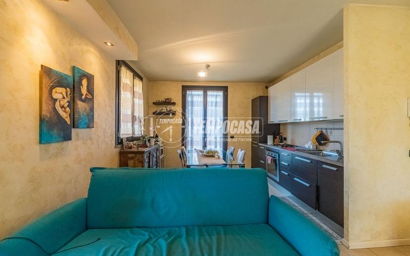 Bilocale in Via Albizzati 2, Cusago
