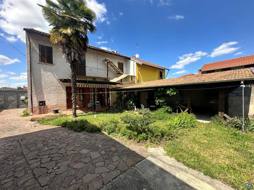 Casa indipendente in Via San Vittore 11, Robecchetto con Induno — foto 2 di 5