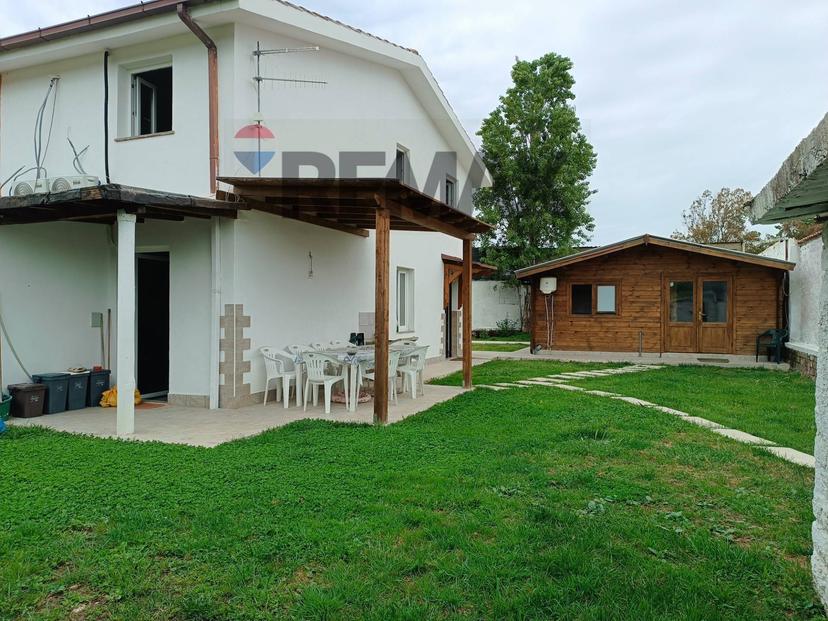 Villa in Via dei Pivieri 3, Ardea