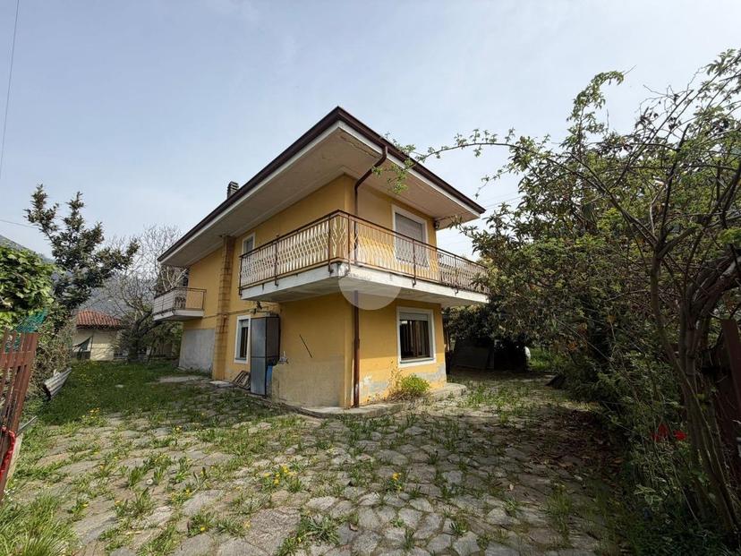 Villa in Via Valacchia 38, Pont-Canavese — foto 4 di 5