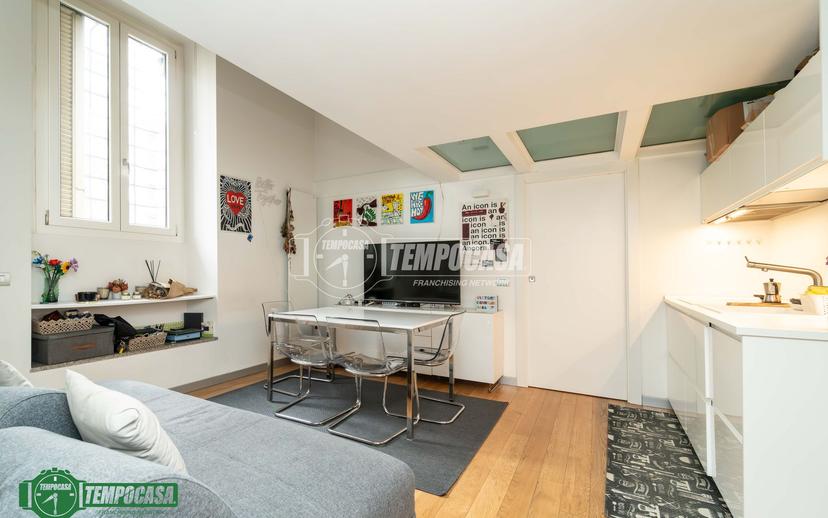 Monolocale in Viale Abruzzi 43, Milano