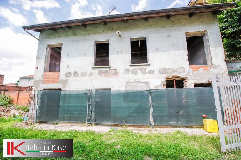 Rustico in Via Roma 24, San Mauro Torinese — foto 3 di 5