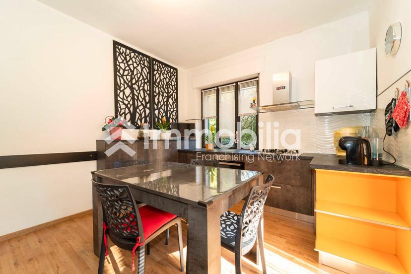Villa in Strada Genova 183, Moncalieri — foto 4 di 5