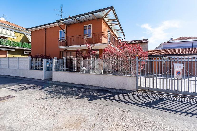 Villa in Vicolo Abruzzi 3, Lainate — foto 2 di 5