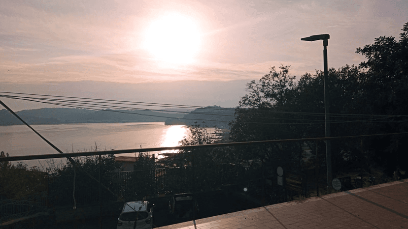 Casa indipendente in Via Virgilio, Pozzuoli