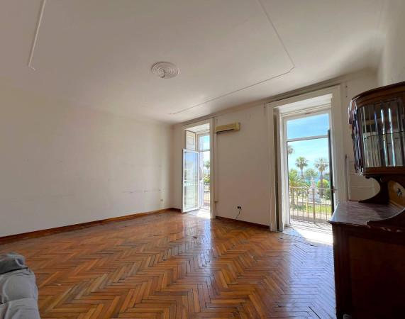 Appartamento in Riviera di Chiaia, Napoli