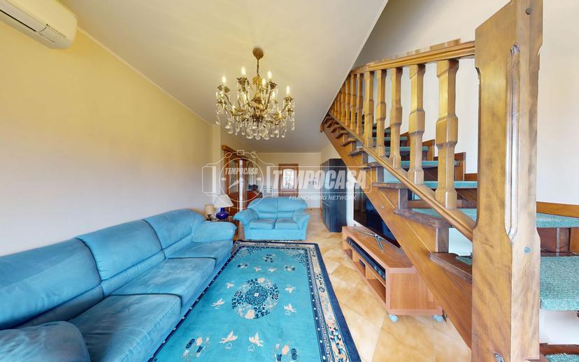 Appartamento in Via Cristoforo Colombo, Caselle Torinese