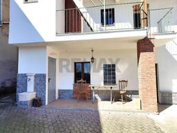 Casa indipendente in Via Villa, San Colombano Belmonte
