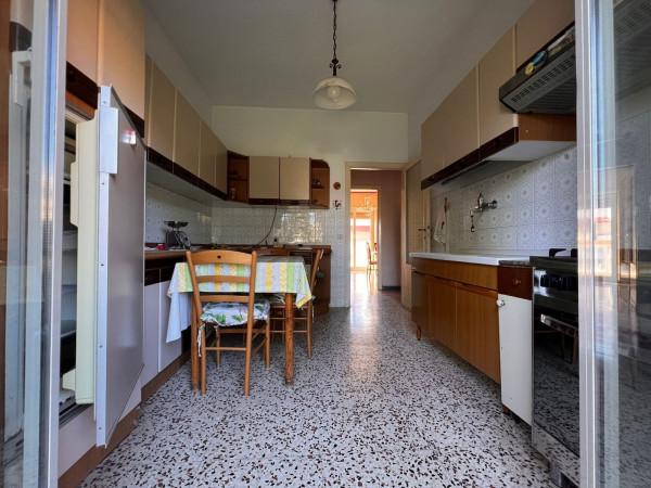 Trilocale in Via degli Anemoni, Nettuno