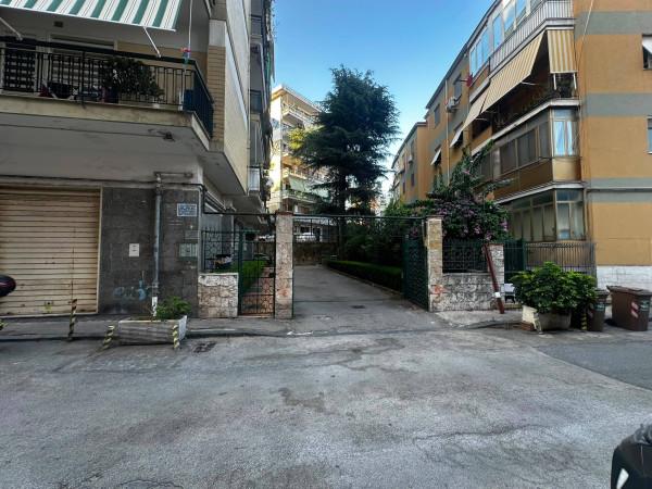 Trilocale in Via Pietro Castellino 141, Napoli