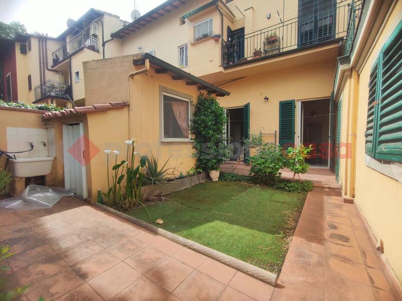 Quadrilocale in Viale Manfredo Fanti, Firenze