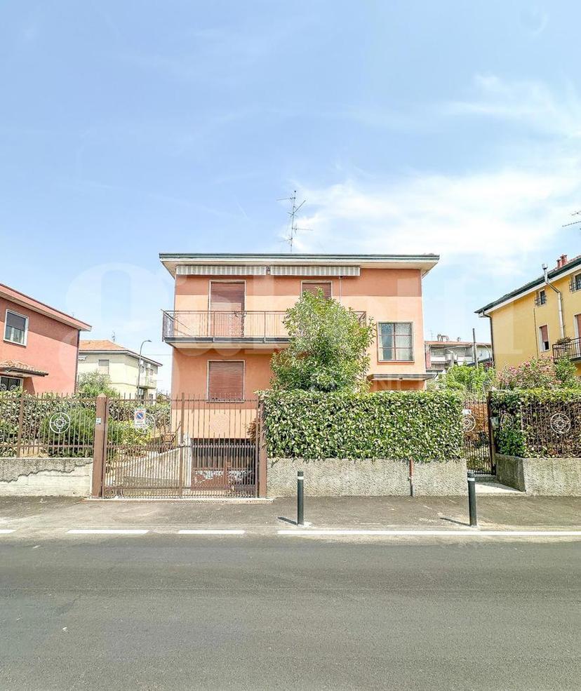 Villa in Via Venino 22, Cologno Monzese — foto 2 di 5